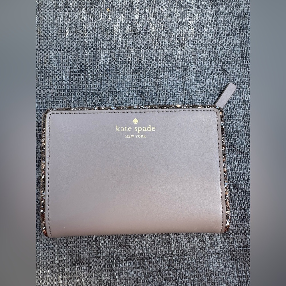 Kate Spade Tellie Bifold Leather Wallet Seton Drive City Scape (992) WLRU5165
